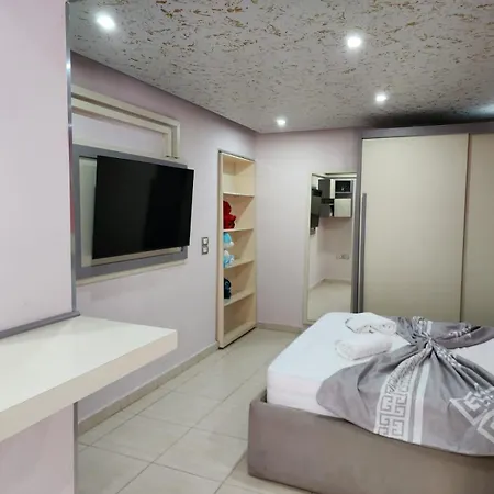 Cozy Private Bath & Mini Bar *
